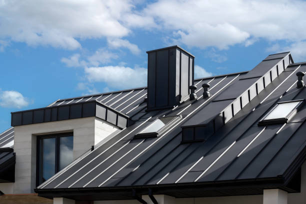 Best Roof Moss and Algae Removal  in Indian Hills, TX